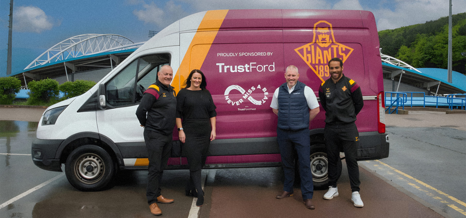 Huddersfield Giants Transit Van
