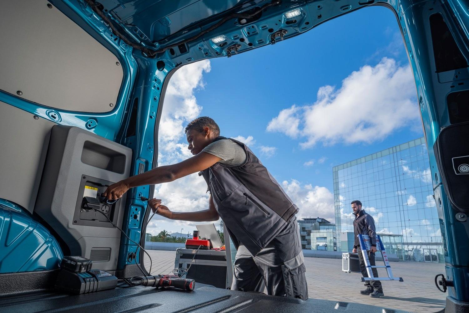 Ford E-Transit Test Drive Banner (L)