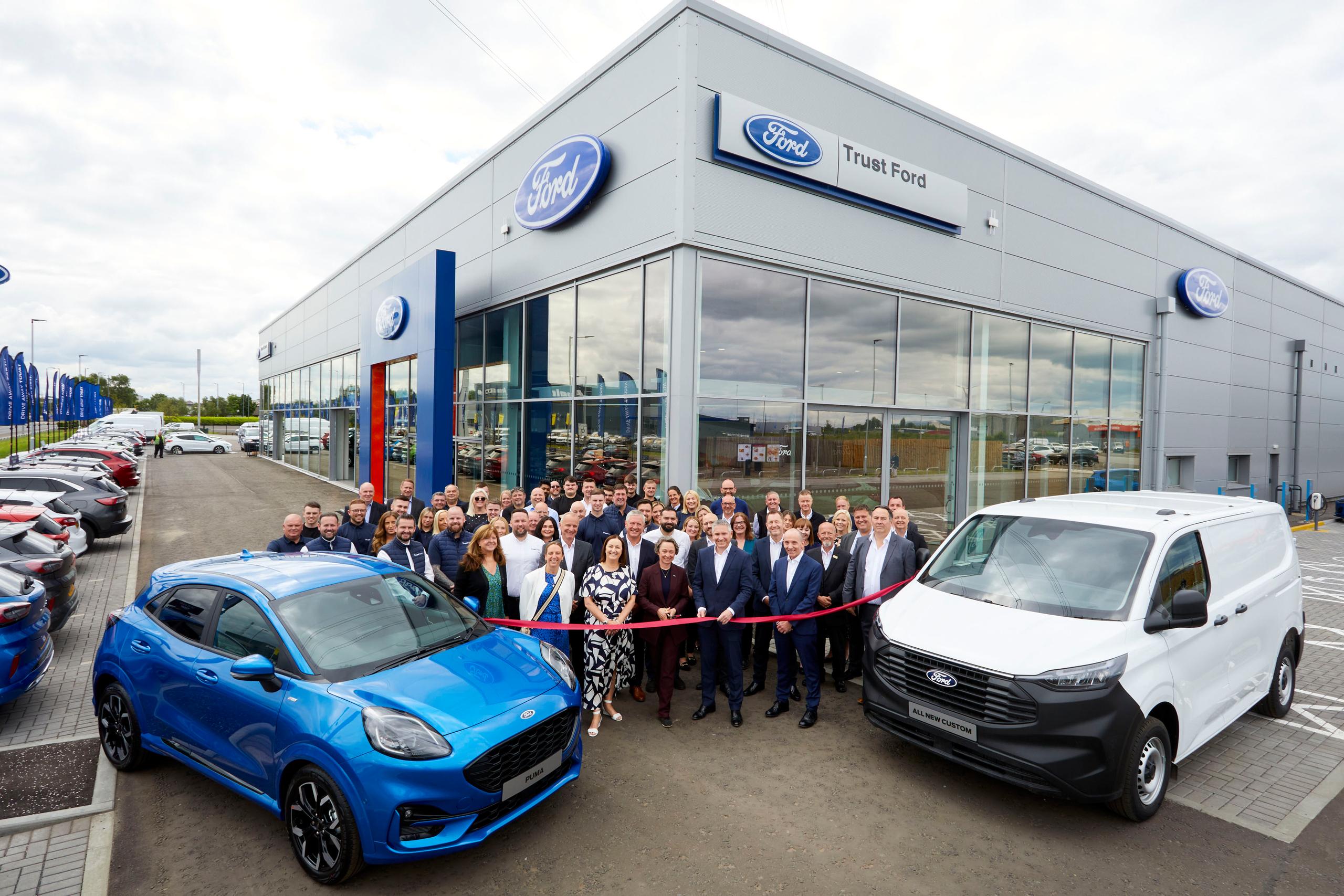 TrustFord celebrates opening of two state-of-the-art dealerships in Scotland 