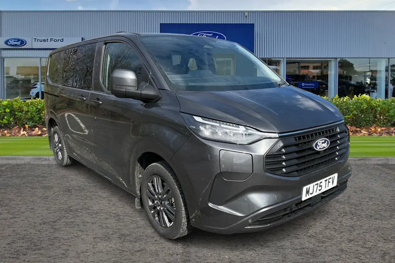 2025 Ford Transit Custom<br />320 Limited AUTO L1 SWB Double Cab In Van FWD 2.5 PHEV 232ps Low Roof