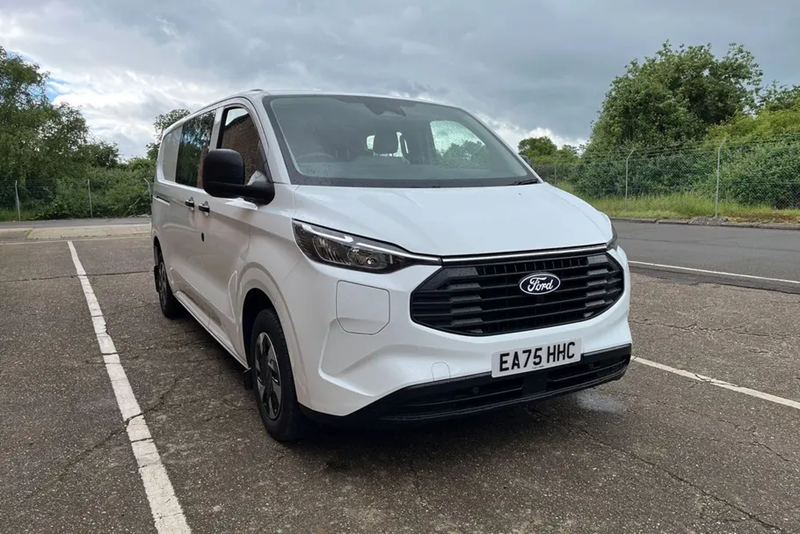 2025 Ford Transit Custom<br />320 Trend AUTO L2 LWB Double Cab In Van FWD 2.5 Plug-in Hybrid 232ps Low Roof